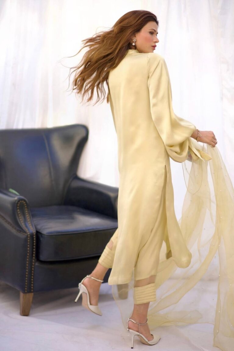 Celina — colours ensemble, Lolo by Laila